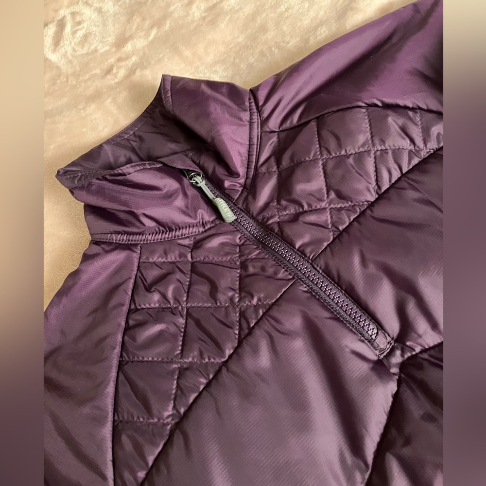 Athleta 1/2 zip pullover lightweight puffer